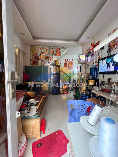 Nhà bán hẻm 232 hưng phú p.chánh hưng p8q8