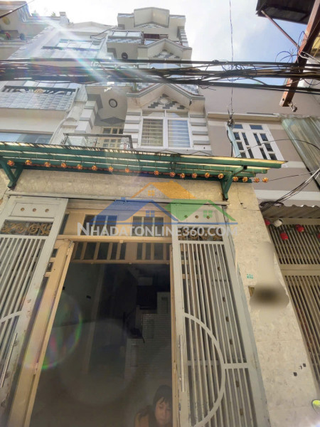 Cách mặt tiền lâm văn bền tân quy q7 
có 85 m
có 3 tỏi hơn đúc mới  3 tấm