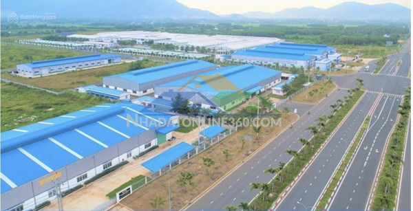 Bán đất thổ cư sẵn sổ mặt tiền oto tránh gần kcn châu đức