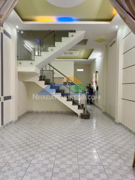 Bán nhà 2 tầng 4 x 13,6m  shr hẻm xe hơi  lâm thị hố, tân chánh hiệp q12 giáchỉ 3,8 tỷ tl