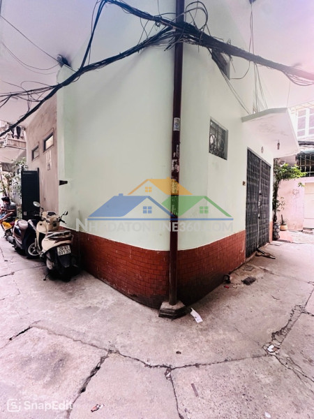 Cầu giấy dt 30m x4 tầng chỉ 6 tỷ,lô góc,mặt ngõ thông kinh doanh,15m ô tô tránh