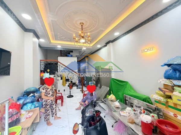 Bán nhà đường  hồ văn tư, trường thọ, thủ đức. dt 64 m2, 4 tầng, sh. giá 7.9 tỷ. lh: 0933125879