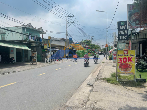 Bán nhà mặt tiền 10x36m giá 26,8 tỷ đường nguyễn ảnh thủ