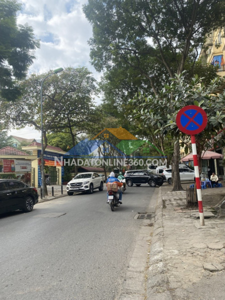 Trung tâm cầu giấy – ngõ thông – ô tô đỗ cửa – 2 mặt thoáng – dòng tiền ổn định