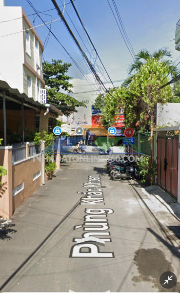 Bán nhà mặt tiền phùng khắc khoan-nha trang
-dt: 222m2 ngang 13,6m
-hướng tây bắc
-đường hiện trạng rộng 6m-sau qh 13m,cách mặt tiền lhp vài bước chân
-nhà