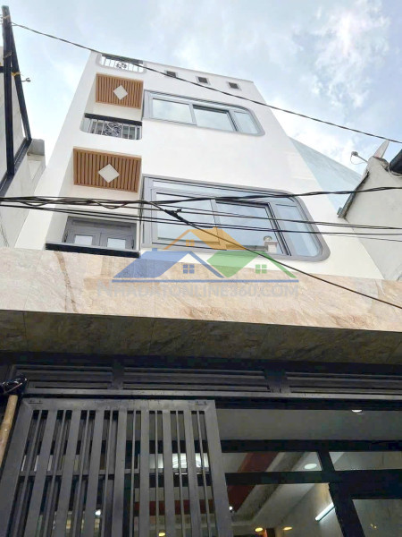 Nhà 3 lầu btct hẻm 184 âu dương lân p.chánh hưng p3q8