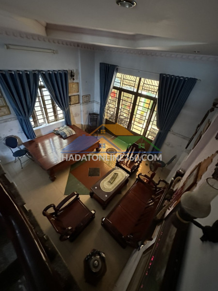 Bán nhà  đường số 1, thủ đức, tp hcm. dt 115m2, 3 tầng, 5pn, sh, 9.3 tỷ. lh: 0933125879