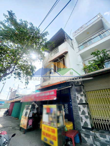 Nhà 3 tầng mt đường số sát đường phạm hùng phường chánh hưng. giá 5,28 tỷ bớt lộc