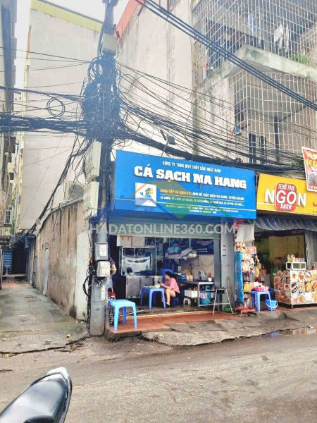 Trung kính – lô góc 51m² – vỉa hè 2 bên – ô tô dừng đỗ – ngõ thông – xây tòa building quá đẹp – sổ đỏ phân lô