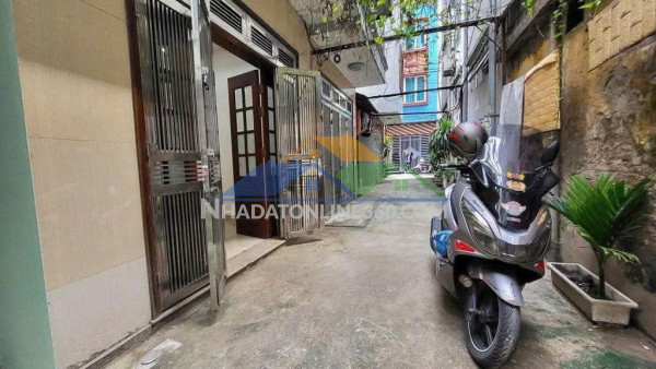 Cho thuê nhà ngõ 93 hoàng văn thái, 50m² x 2 tầng, 2pn, 2 wc, 8.5 triệu