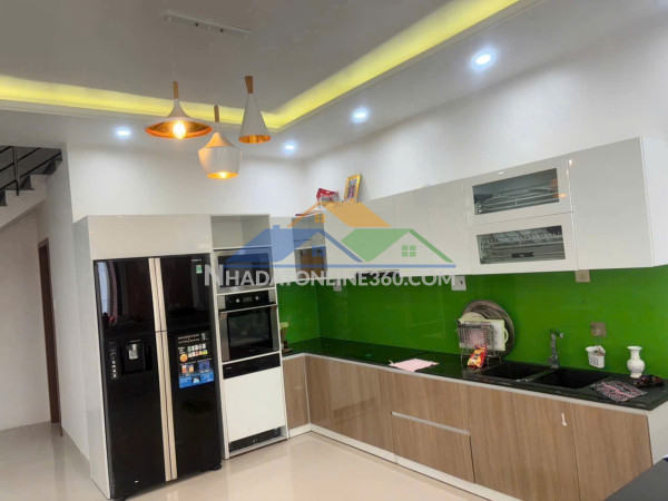 Nhà đẹp - giá tốt chính chủ bán nhanh nhà trung tâm thành phố quảng ngãi