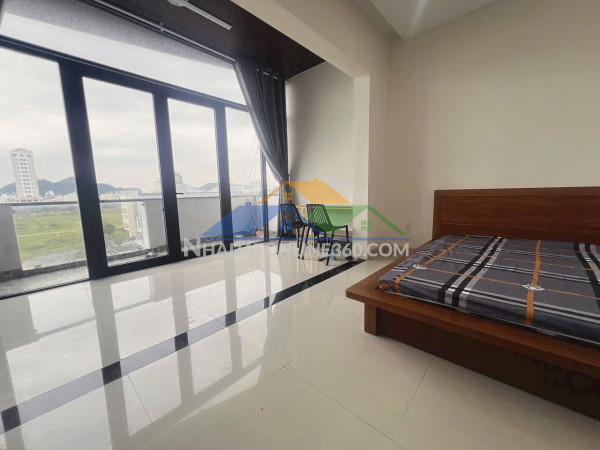 Cần bán căn hộ dv hoàng công chất 100m2 dòng tiền 30 triệu tháng