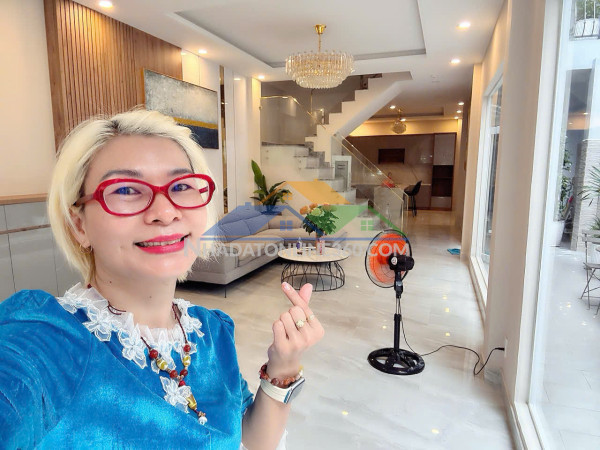 Bán nhà 4 tầng đ.lê thị riêng, quận 1 - ngang hiếm 6m*18m - thiết kế phong cách châu âu sang chảnh dạng biệt thự