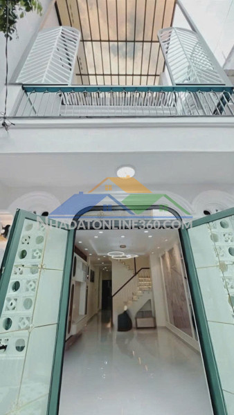 Bán nhà mới tinh tại trung tâm phường phú thuận, quận 7,giá 5,75 tỷ vào ở ngay