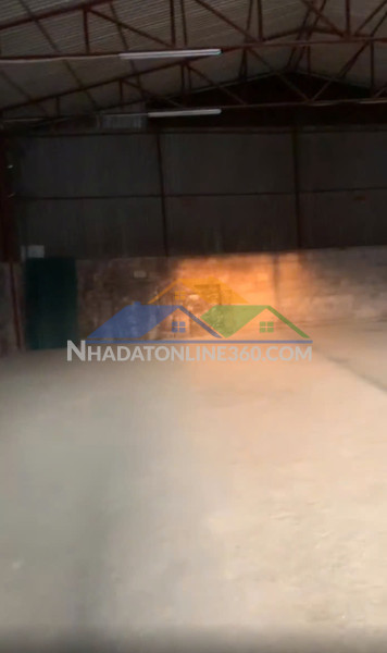 Mình cần cho thuê kho xưởng tại  xã tự nhiên , thường tín, hà nội. diện tích 720m2 có nhà cấp 4 giá 35k