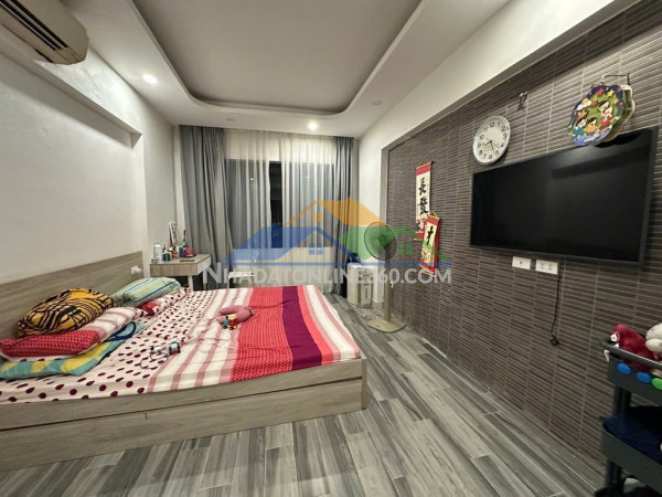 Hiếm -bán nhà đẹp hồng tiến- dân xâylô góc kinh doanh sầm uất- 70m 5 tầng nhỉnh 29 tỷ