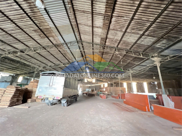 Xt621 xưởng, kho chứa hàng cho thuê, mặt tiền thuận tiện kinh doanh phụ tùng, cơ khí