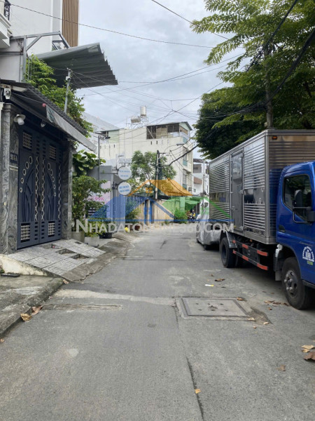 Bán gấp nhà tây thạnh tân phú hẻm nhựa 7m thông 1căn ra mặt tiền 42m2,2 tầng nhỉnh 5 tỷ
