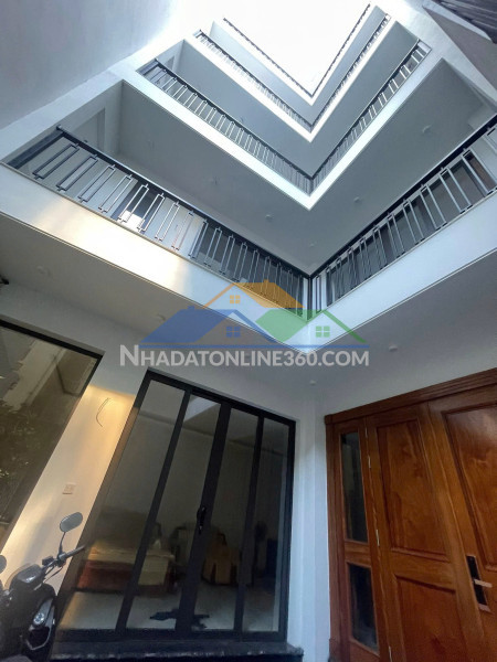Bán nhà nguyễn thái học, 62m2, 6 tầng, mặt tiền 5.5m, 29.9 tỷ, kinh doanh homestay