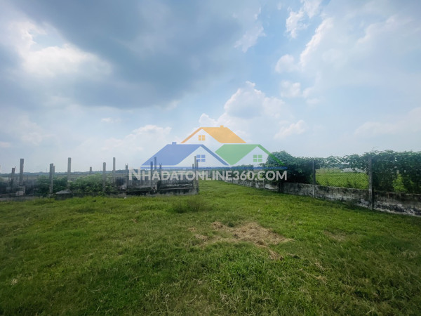 Bán nhà mặt phố xuân thới 2, hóc môn. dt: 1350m2, shr, giá: 25 tỷ.