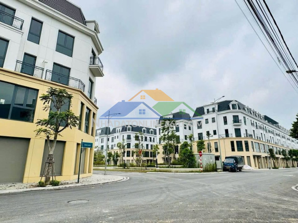 Căn góc nhà liền kề 5 tầng tại central riverside - sổ đỏ -5.8 tỷ bao phí sang tên