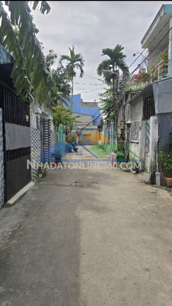 Nhà  trung tâm phường long trường, q9 hiếm bán
3,85ty đường trước nhà 6m, sổ sẵn nhà