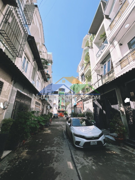 Nhà đường lê thị riêng hẻm xe tải 4 tầng 5 tỷ 890 phường thới an quận 12 cũ.