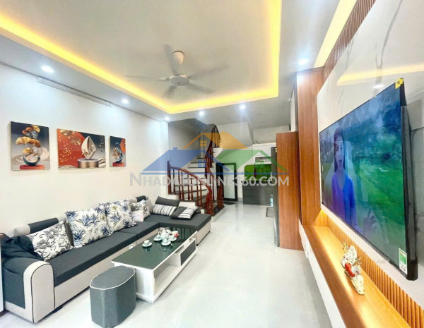 Bán nhà vũ tông phan – 30m ra ô tô tránh – 37m² x 5 tầng – 3 phòng ngủ rộng – giá 8,4 tỷ