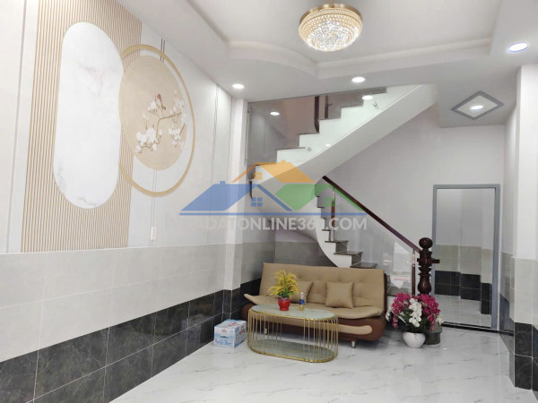 Nhà 3 tầng đúc btct hẻm 28 dạ nam p.chánh hưng. giá 3,18 tỷ tl