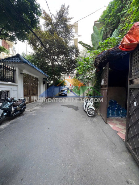 Bán nhà phân lô lê trọng tấn - sổ đỏ nở hậu 70m  x 4 tầng  gia đình tự xây giá 16 tỷ