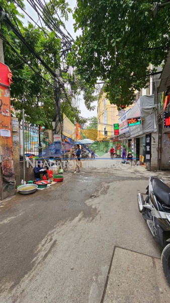 Chủ nhà lên phố nhờ chuyển nhượng - căn hộ tầng trung toà 32b the golden an khánh