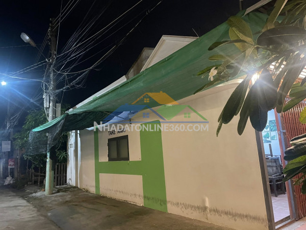 Mình cần sang lại quán cà phê, diện tích gần 300m2 tại ninh thuận