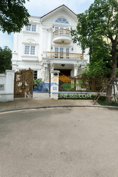 Biệt thự thượng lưu vinhomes riverside 206m x 4tầng, mặt tiền 15m, nội thất cao cấp, an ninh tuyệt đối