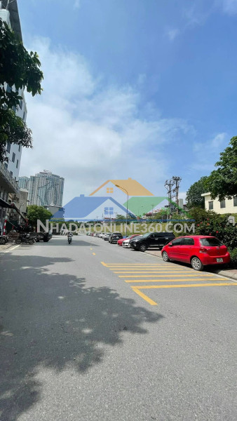 Bán nhà ngọc thuỵ, 100m, mt 5m, ngõ ôtô thông, 10m ra ôtô tránh