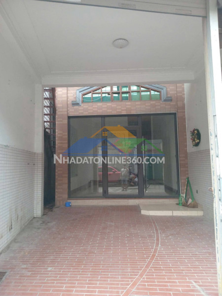 Bán nhà mặt tiền, kd, 84m2, 4m, 3t, 4n, 18.5 tỷ, uy nỗ, đông anh.