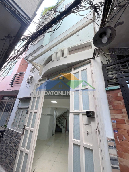 Nhà hẻm 125 nguyễn thị tần p.chánh hưng (p2q8)