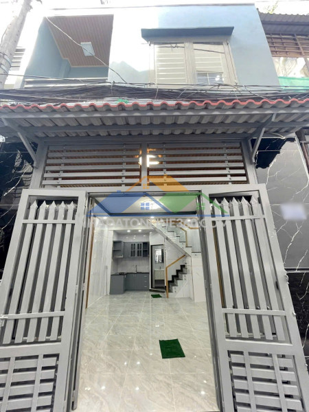 Nhà 2 tầng mới sát mt đường đặng chất p.chánh hưng. giá 5,5 tỷ tl