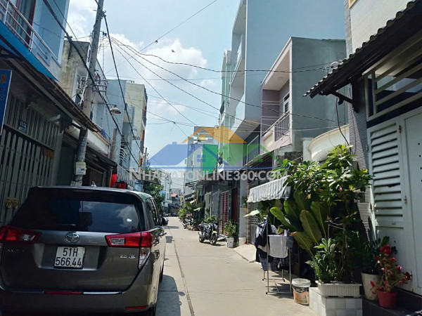 Bán gấp nhà đsố 4 ngay ngã tư 4 xã giáp tân phú hẻm 6 thông 48m2-3 tầng nhỉnh 4 tỷ