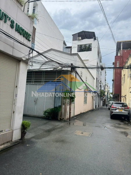 **bán nhà hxh trường chinh ** p 13, tân bình; 4x18m góc 2mt - chỉ 9,5 tỷ