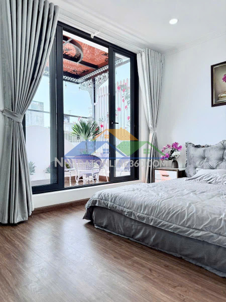 Chùa bộc 7 tầng thang máy  - full nội thất dt 46m2 gia 19.3 ty