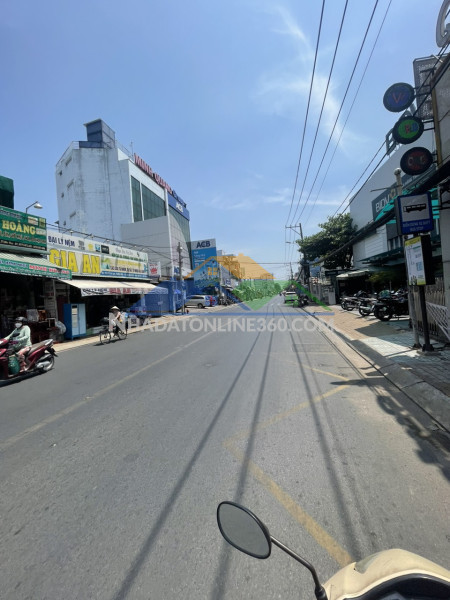 Bán nhà mặt tiền 17x40m nở hậu 20m giá 50 tỷ đường lê văn khương