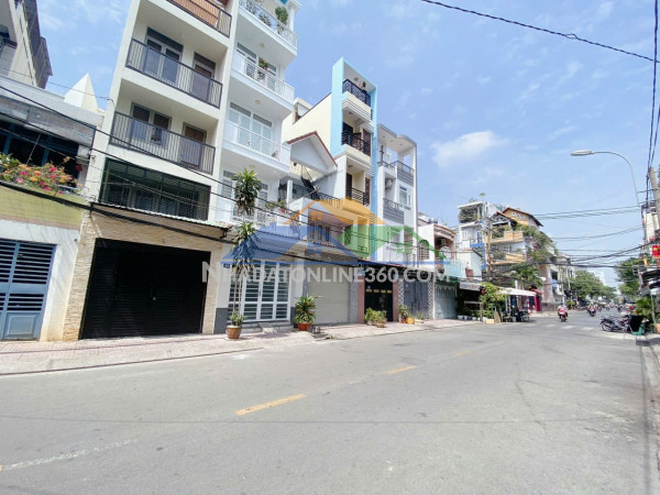 Bán nhà mặt tiền đường đông  hồ , phường 4 , quận 8
 5 lầu , 7 phòng ngủ chỉ 9.8 tỷ