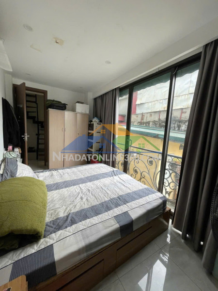 Mặt phố đại cổ việt – lô góc – kinh doanh sầm uất- hiếm 22m. 5t, nhỉnh 12 tỷ.