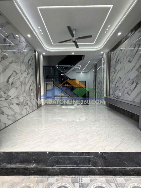 Bán nhà 2 tầng p.biên hòa,shr đường nhựa 2 xe hơi,gần tttm aeon mall