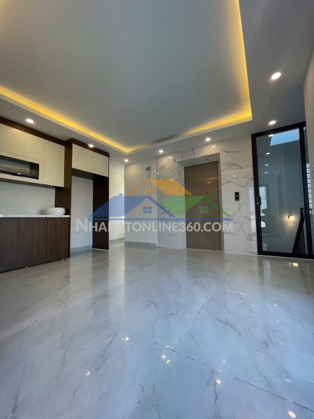 Hơn 9 tỷ có nhà 70m2 - 5 tầng thang máy - 3 mặt thoáng tại sài đồng -- long biên