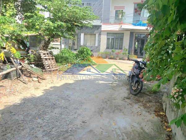 Bán lô đất phú thạnh 10 nối dài - trục thông  hồ tùng mậu - gía đt