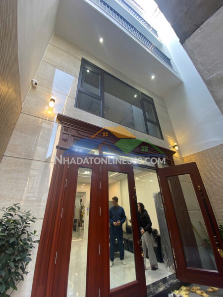 Bán nhà nguyễn văn cừ – ngọc lâm – long biên