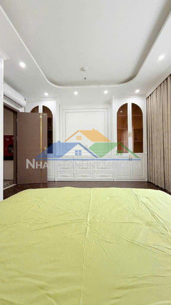 Bán nhà siêu đẹpviệt hưng - gara- ô chờ thang máy- dân trí tuyệt vời- 55m 5 tầng full nt- 11,x tỷ(tl)