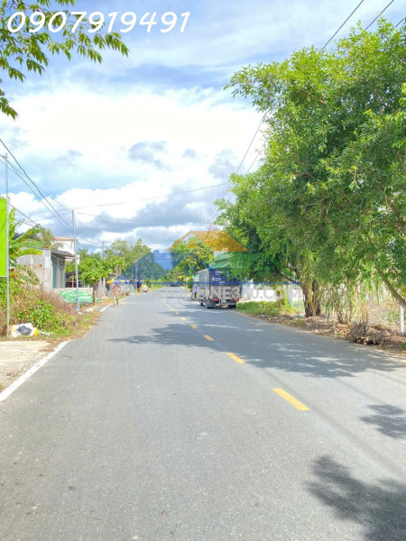 Bán nhà mặt phố nguyễn văn quy, cái răng, cần thơ: diện tích 270m2, giá hời chỉ 3.4 tỷ, sổ hồng trao tay!