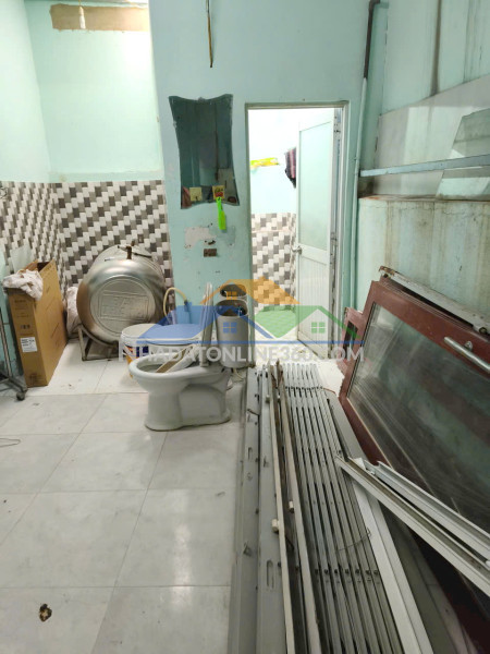 Bán nhà góc hẻm xe tải bến bình đông p15q8. giá: 7.2 tỷ